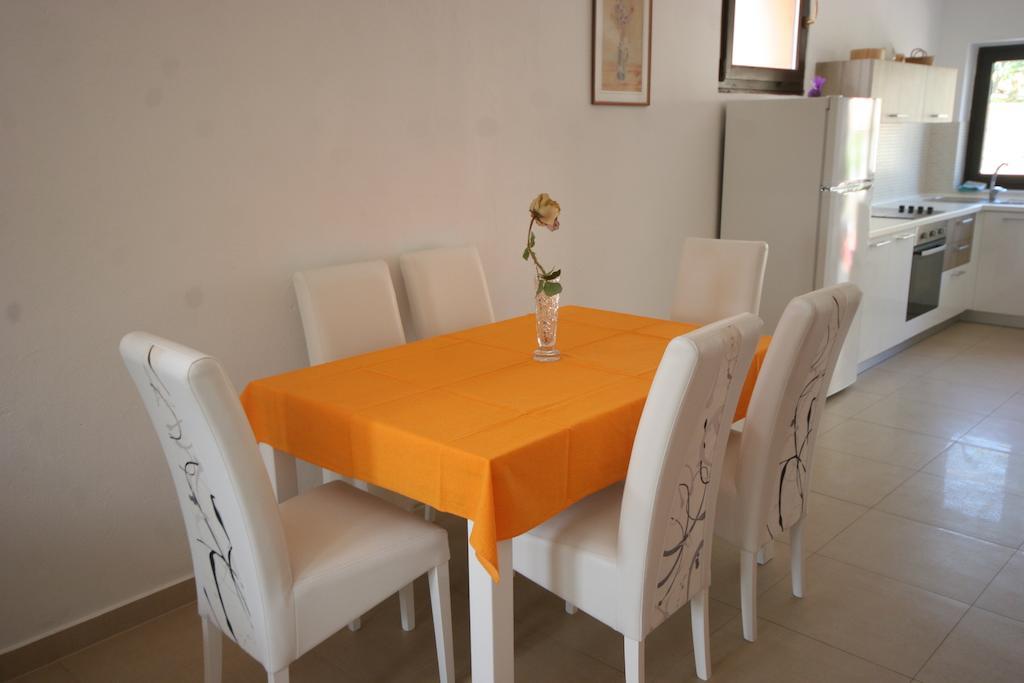 Apartments Karabaic Krk クルク 部屋 写真