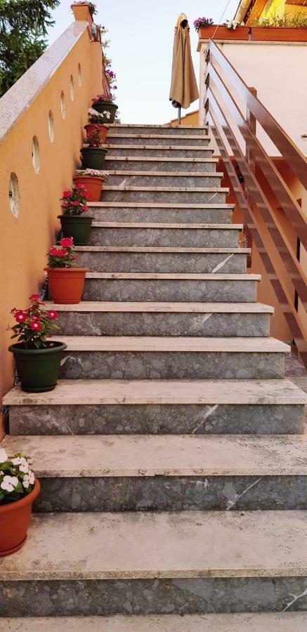 Apartments Karabaic Krk クルク エクステリア 写真
